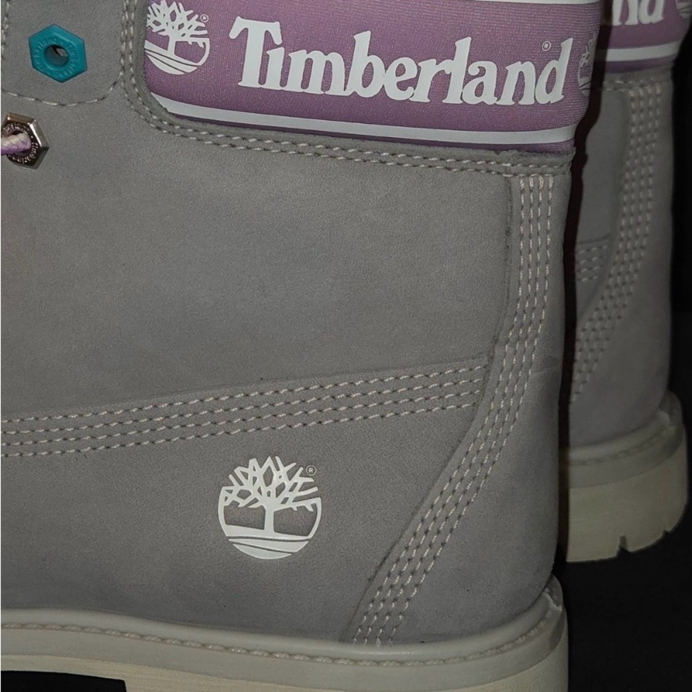 Timberland Women’s Gray Boots - Picture 5 of 5